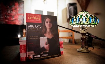 O número 1 da revista "Café com letras"